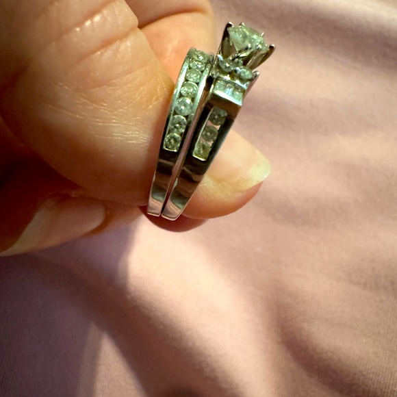 Wedding set barely ever worn. Not fake or lab created. - Picture 2 of 5